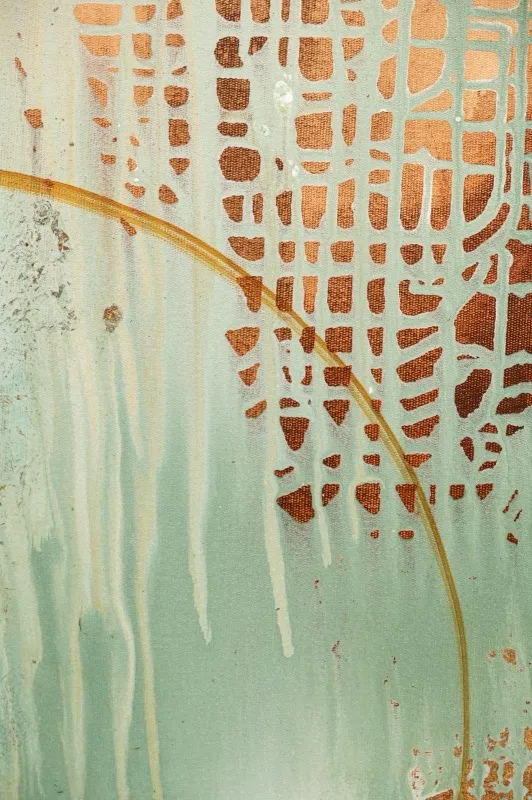 Textura dourada e turquesa em cerâmica